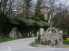 The Pasteur monument in Magny