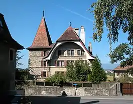 D’En-Bas Castle