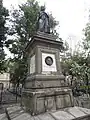 Monument in the Colonia Guerrero.