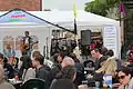 Music outside the Bookbinders pub in Canal Street