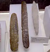 Ceremonial swordlike bifaces from the Spiro Mounds site