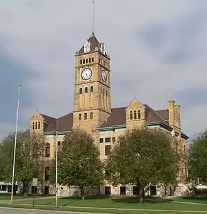 Mitchell County courthouse in Beloit (2014)