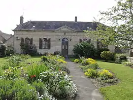 The town hall of Montchâlons