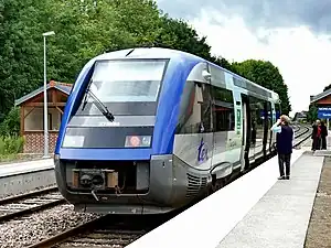 A SNCF Class X 73500 train at Moreuil station