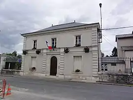 The town hall in Mosnes