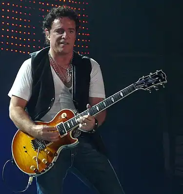 Neal Schon.jpg