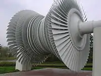 Low-pressure turbine rotor