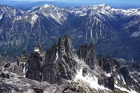 Navaho Peak (left) and Earl Peak (right) from Little Annapurna, Nightmare Needles centered