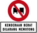 Overtaking for heavy vehicles not allowed