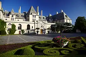 Photograph of Oheka Castle