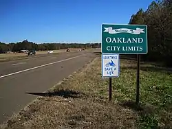 Oakland welcome sign