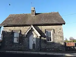 An old "toll house" at Fiddown (on the Kilkenny side of the bridge over the Suir)