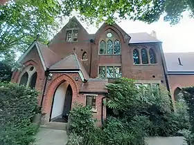 Old Vicarage, South Parade, sharing architectural idioms with its church