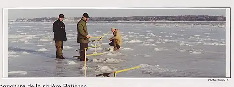 Fishermen offshore, on the ice of the estuarian section of the St. Lawrence River and the mouth of the Batiscan River