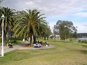 Foreshore walk, viewing south