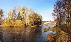 The river Pappilanjoki. The building in the background is the Jokela school.