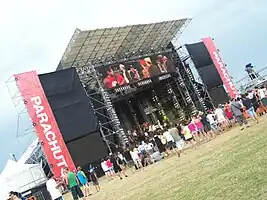 Parachute 2010 Mainstage in the late afternoon before headliners at night