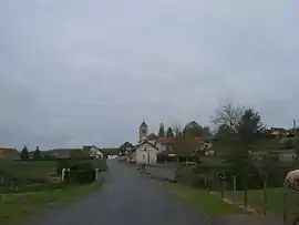 A general view of Perrigny-sur-Loire