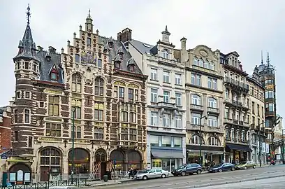 Former Delacre Pharmacy (on the left), Brussels (1898)