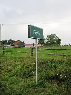 Road sign in Pistki