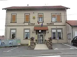 The town hall and school in Plaine-de-Walsch