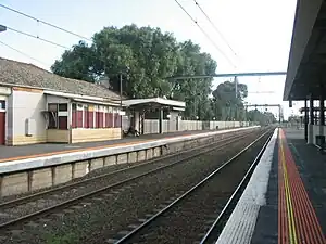 North-east bound view from Werribee platform 2 facing towards platform 1