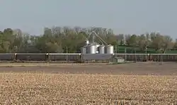 Grain elevator and train in Preston