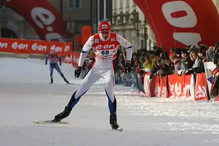 Cross country skiing—free-style or skate-skiing