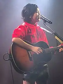 Ruan performing at Omotesandō Wall & Wall in 2018