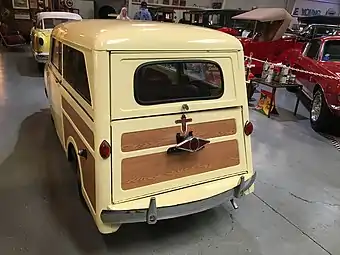 Rear of the Crosley Station Wagon featured split upper and lower tailgates.