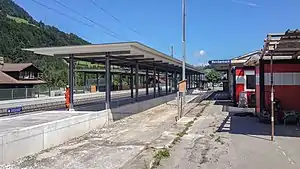 Platform with canopy