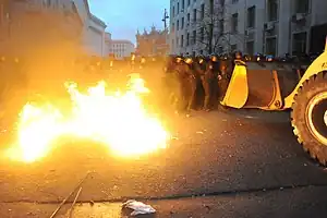 Bulldozer clashes with Internal Troops on Bankova Street, 1 December 2013