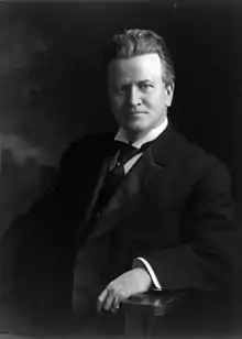 Photographic portrait of La Follette (1908)