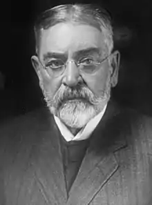 Robert Todd Lincoln, U.S. Ambassador to the United Kingdom; 35th U.S. Secretary of War (LLB, 1866)