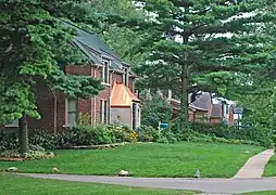 Street scene on Auburndale.