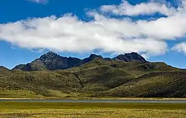 Rumiñahui and Lake Limpiopunku