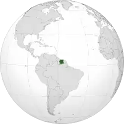 Land controlled by Suriname shown in dark green; claimed land shown in light green.