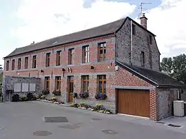 The town hall in Saint-Remy-Chaussée