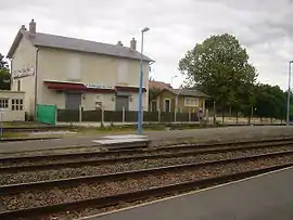 Saint-Germain-du-Puy railway station