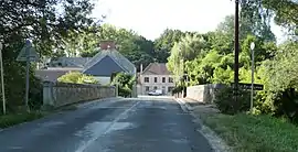 The road into Saint-Laurent