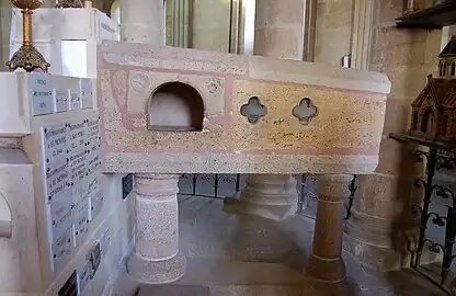 Débredinoire (sarcophagus) of Saint Menoux.