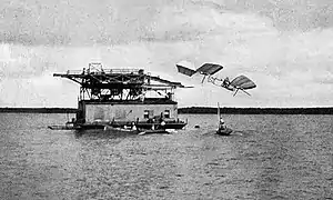 Image 38First failure of Langley's manned Aerodrome on the Potomac River, 7 October 1903 (from History of aviation)