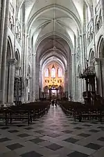 Six-part vaults in Sens Cathedral (begun 1135)