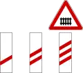 Distance panels for level crossing with barriers