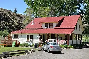 Service Creek Lodge