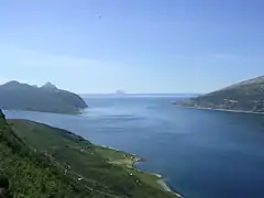 Outer part seen from the south; Handnesøya to the left