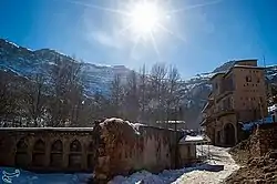 Snowy day in Qalat village