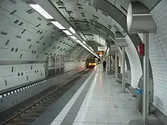 Platforms at Kaiser-Wilhelm-Park