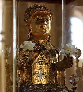 Statue-Reliquary of Saint Foy, in Conques, gold and silver plaques over wood (9th-10th century)