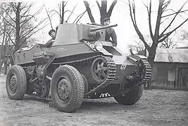 Landsverk L-30 (strv fm/31) in wheeled-mode.